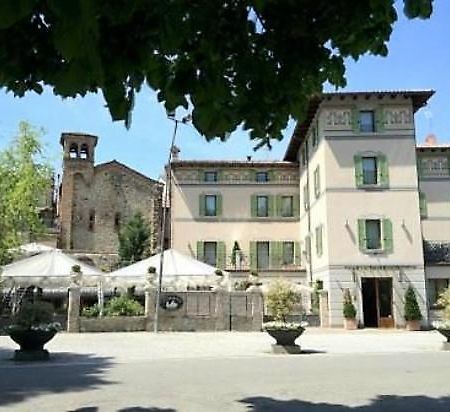 Cora Hotels Leon D'Oro CastellʼArquato Екстериор снимка